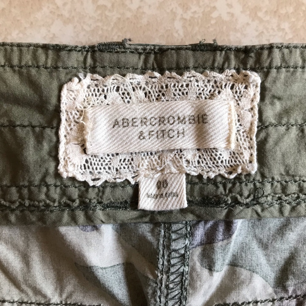 Y2k vintage Abercrombie camo low rise mini skirt - Picture 4 of 16